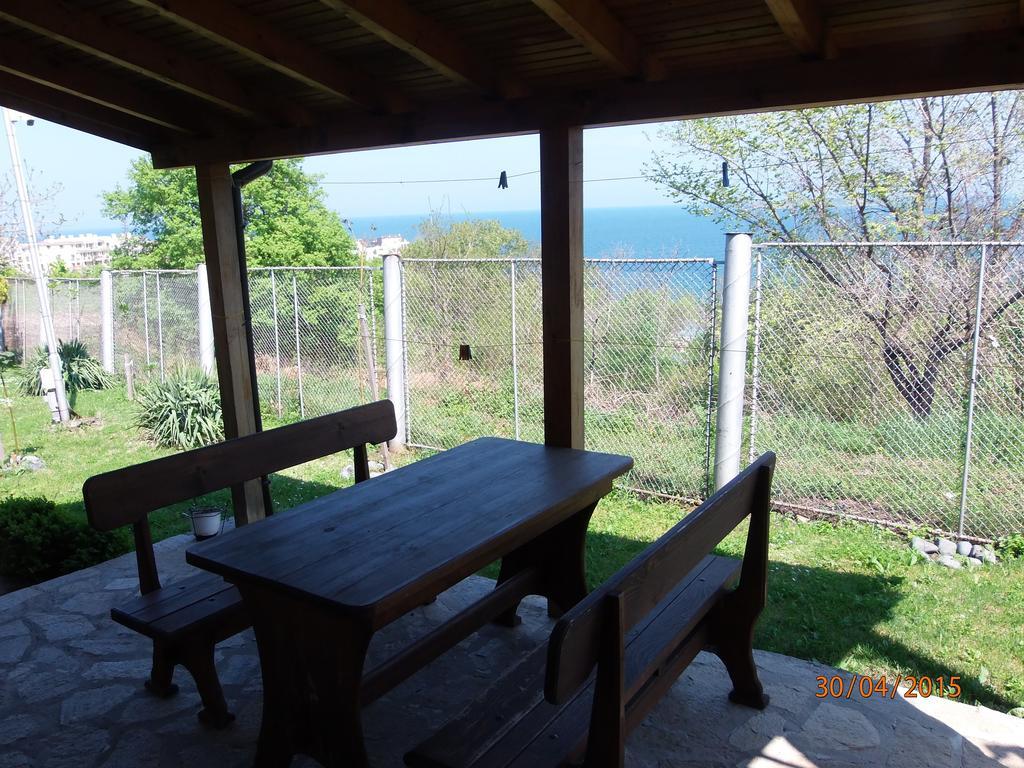 Villas And Bungalows Panorama Chernomorets Bilik gambar