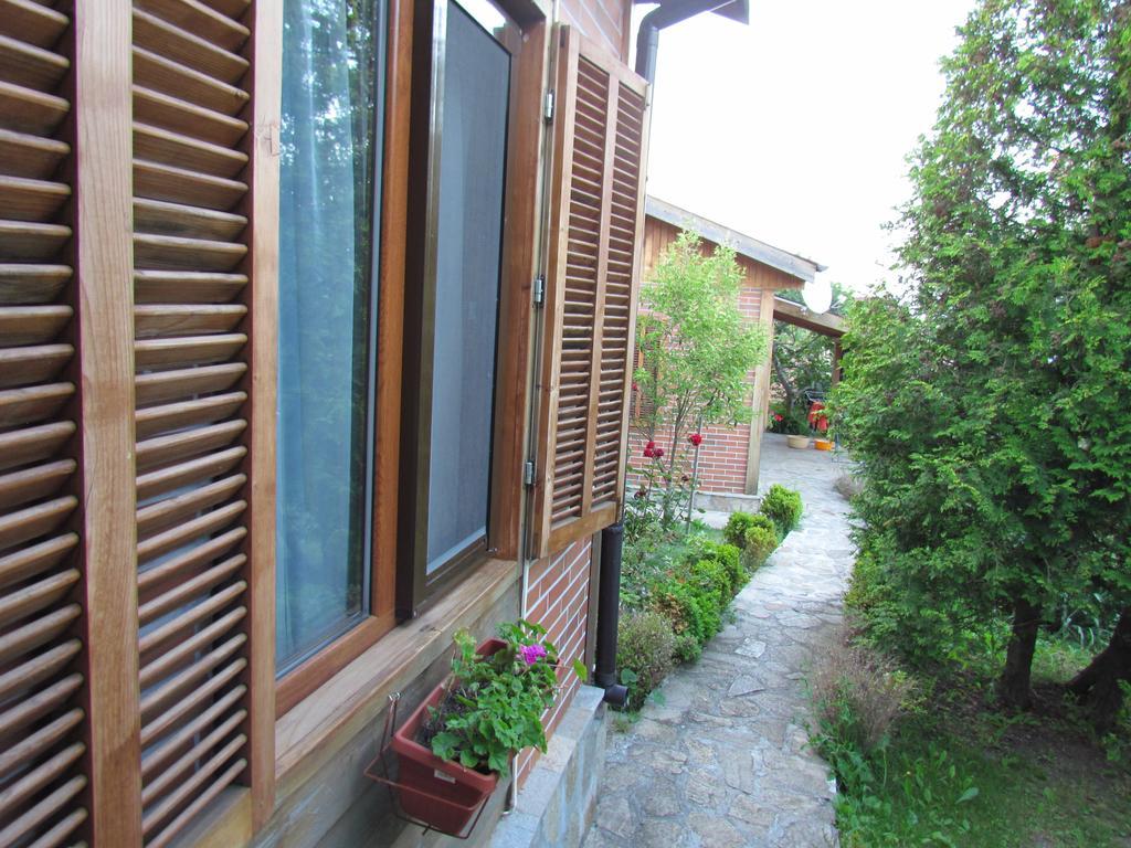 Villas And Bungalows Panorama Chernomorets Luaran gambar