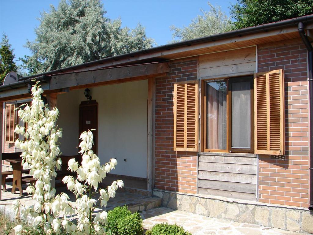 Villas And Bungalows Panorama Chernomorets Luaran gambar